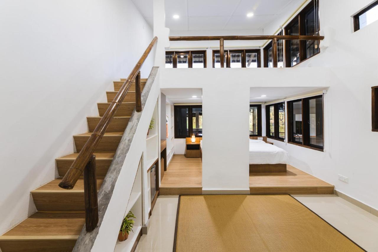 Ellin Forest Karaoke & Pool Resort Bukit Tinggi Bentong Exterior photo